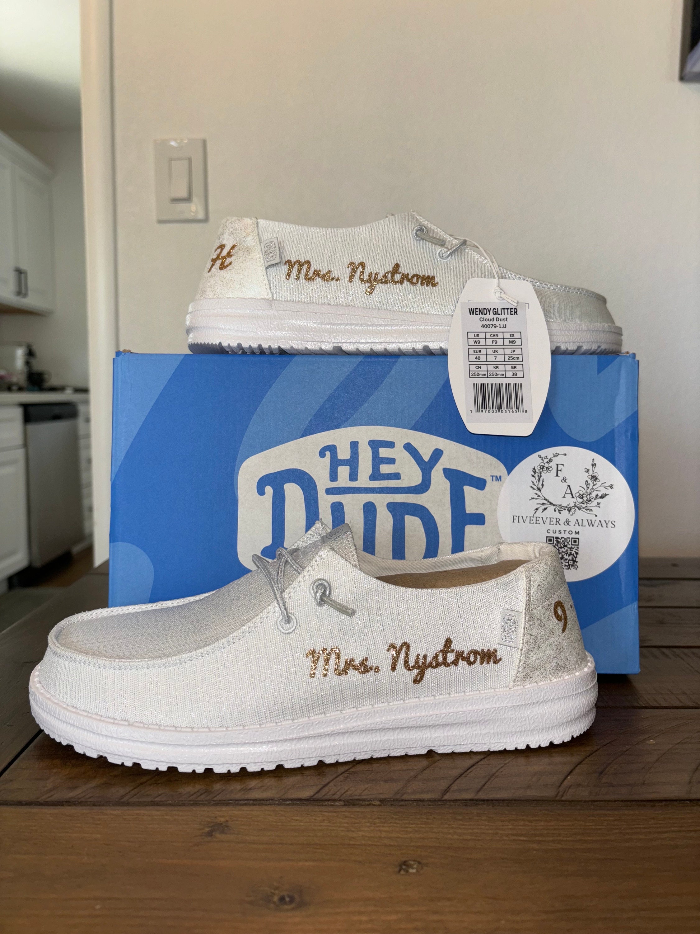 Hey dude christmas shoes