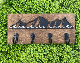 Personalized key holder - custom key holder - wood leash holder - colorado - modern - hiking - farmhouse - camping - mountains