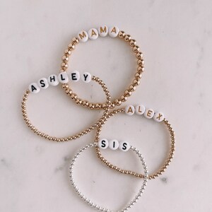 Pulsera con nombre y cuentas de oro de 14 k / Pulseras con cuentas de bolas de oro / Pulsera personalizada / Personalizada / Regalos para ella / Pulsera de la amistad
