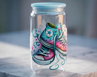 16-uncjowy akrylowy/plastikowy kubek dziecięcy z nadrukiem Converse, który można spersonalizować.