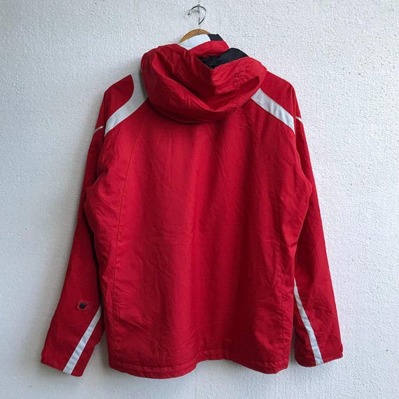 スキーウェア 赤 フェニックスThunderon Digenite Thermo Phenix Thunderon Digenite Thermo Insulation Jacket is a Stylish