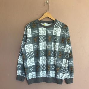 Bonjour Bear Vintage Sweater, Full Art Printed Crewneck, Cozy Bear Graphic Sweatshirt, Retro Style Pullover Size Large