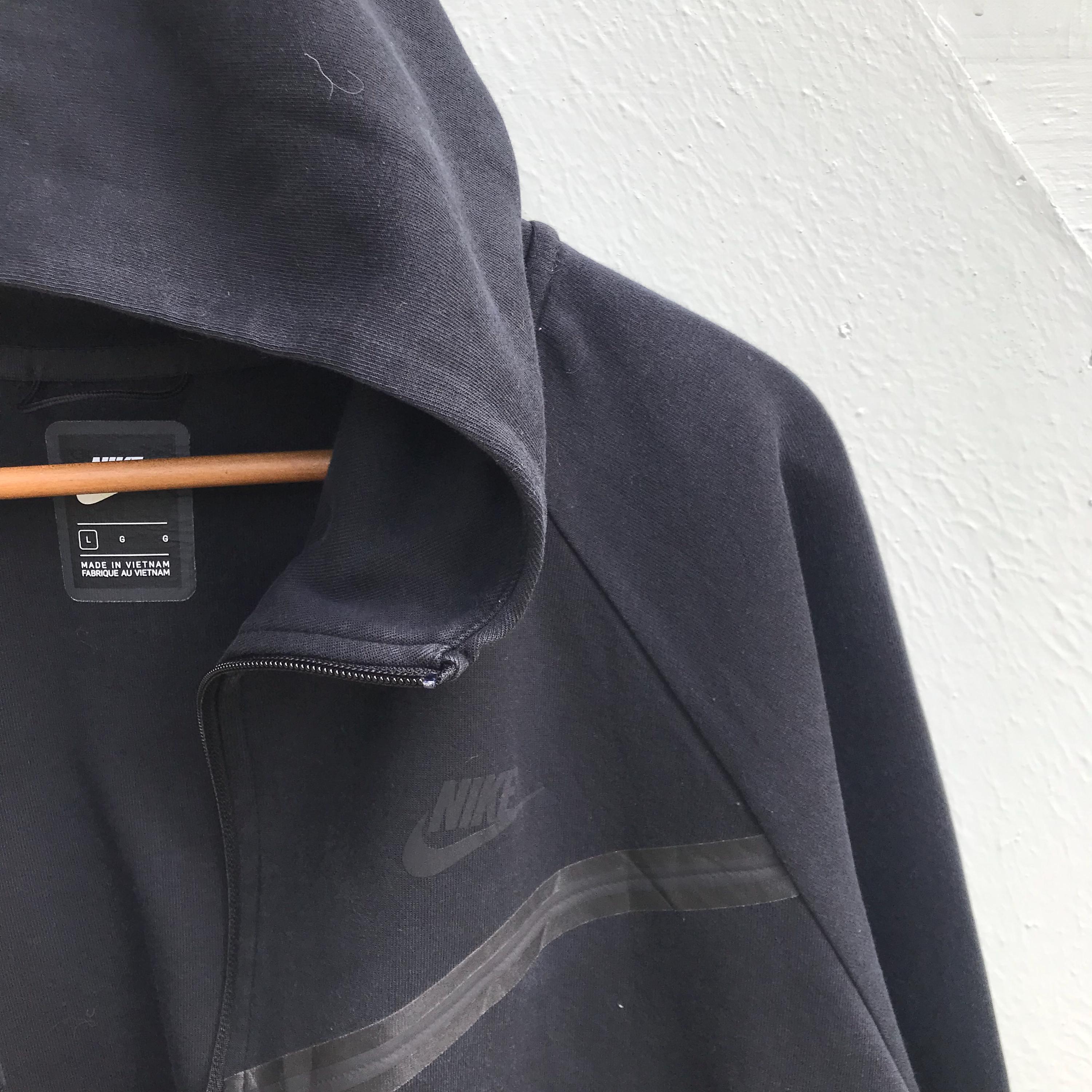 Vintage Nike Zip-up Hoodie Black Sweatshirt, Retro Y2K Streetwear 