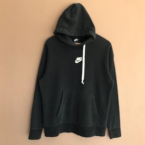 Medium, Vintage Nike Black Hoodie, Retro 90s Nike Sweatshirt, Classic Sportswear, Men&#39;s Unisex Pullover with Logo