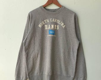 Moletom vintage Hanes da Carolina do Norte, estilo universitário retrô.