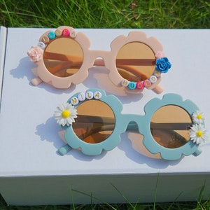 Personalized toddler sunglasses, sunglasses for toddlers, custom sunglasses, party sunnies, toddler girl, name sunglasses, flower glasses