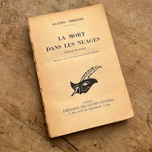 La Morte Dans Les Nuages - Vintage French Paperback / Decor