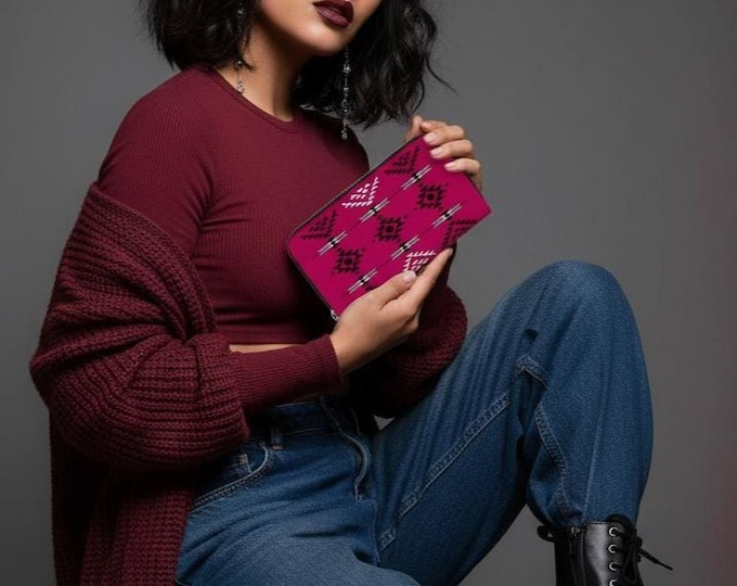 Fuchsia Native Tribal Pattern Long PU Leather Zipper Wallet
