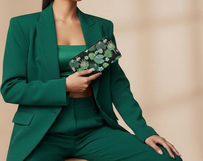 Green Tropical Lotus Pattern Vertical Black Long Clutch Wallet