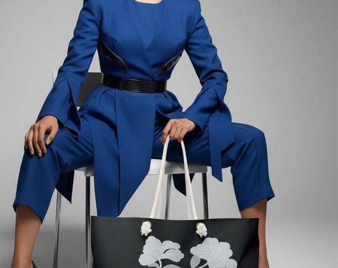 Black & White Floral Tote Bag, Personalized Weekender with Initial M, Oversized Beach Bag, Gift for Her, Travel Tote