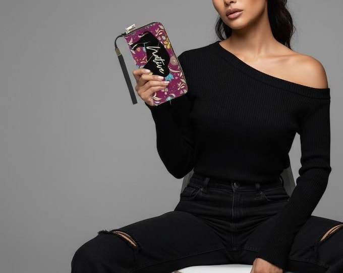 Native Bison Innii Vintage Floral Pattern Berry Clutch Wallet