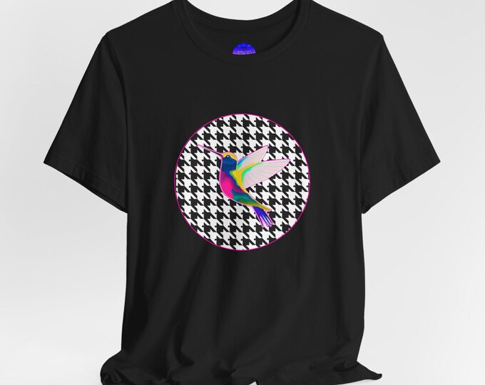 Hummingbird and Houndstooth pattern, Vibrant Graphic Tee, Unisex Jersey, Colorful Casual Wear, Perfect for Gifts, Summer Style