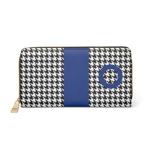 Houndstooth Black and White with Blue O Initialized Detail Womens Zippered Wallet
