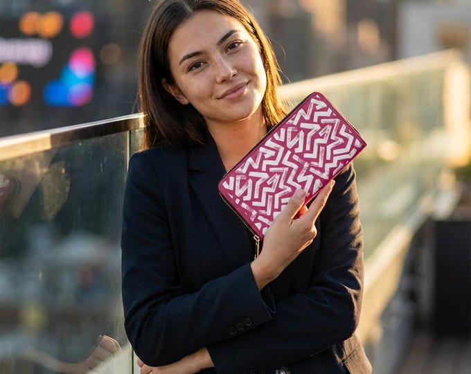 Fuchsia White Geometric Star Pattern Zipper Wallet | Abstract Monochrome Design