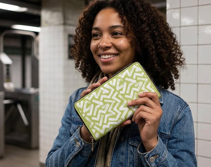 Lime White Geometric Star Pattern Zipper Wallet | Abstract Monochrome Design
