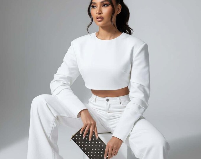 Black Polka Dot Zipper Wallet | White Dots, Chic Pattern