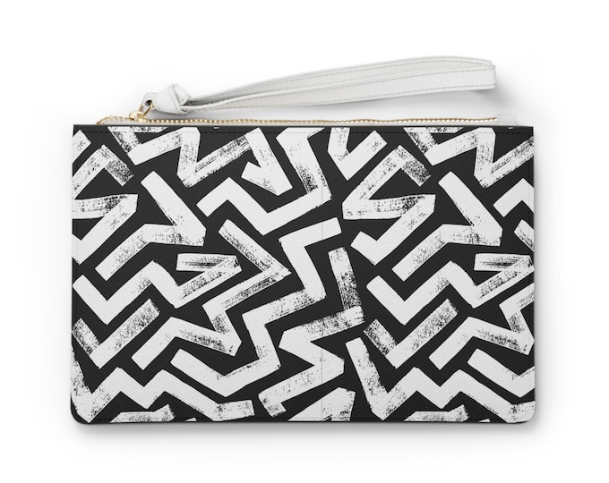 Black White Geometric Maze Clutch Bag | Abstract Zigzag Pattern Wristlet