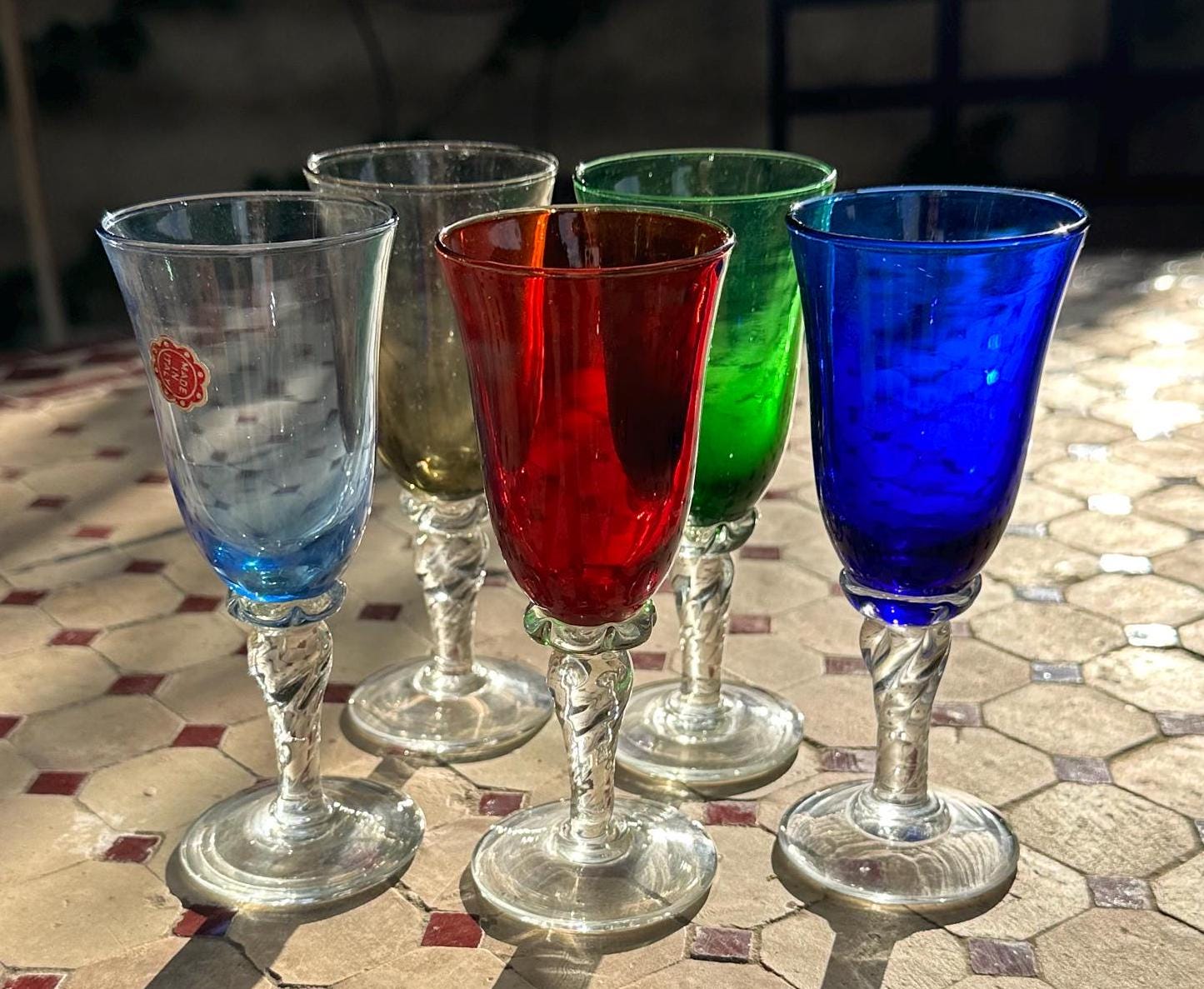 colored glasses liqueur digestive aperitif twisted foot boho boho made in Italy Murano vintage retro rare accessories bar stylish old