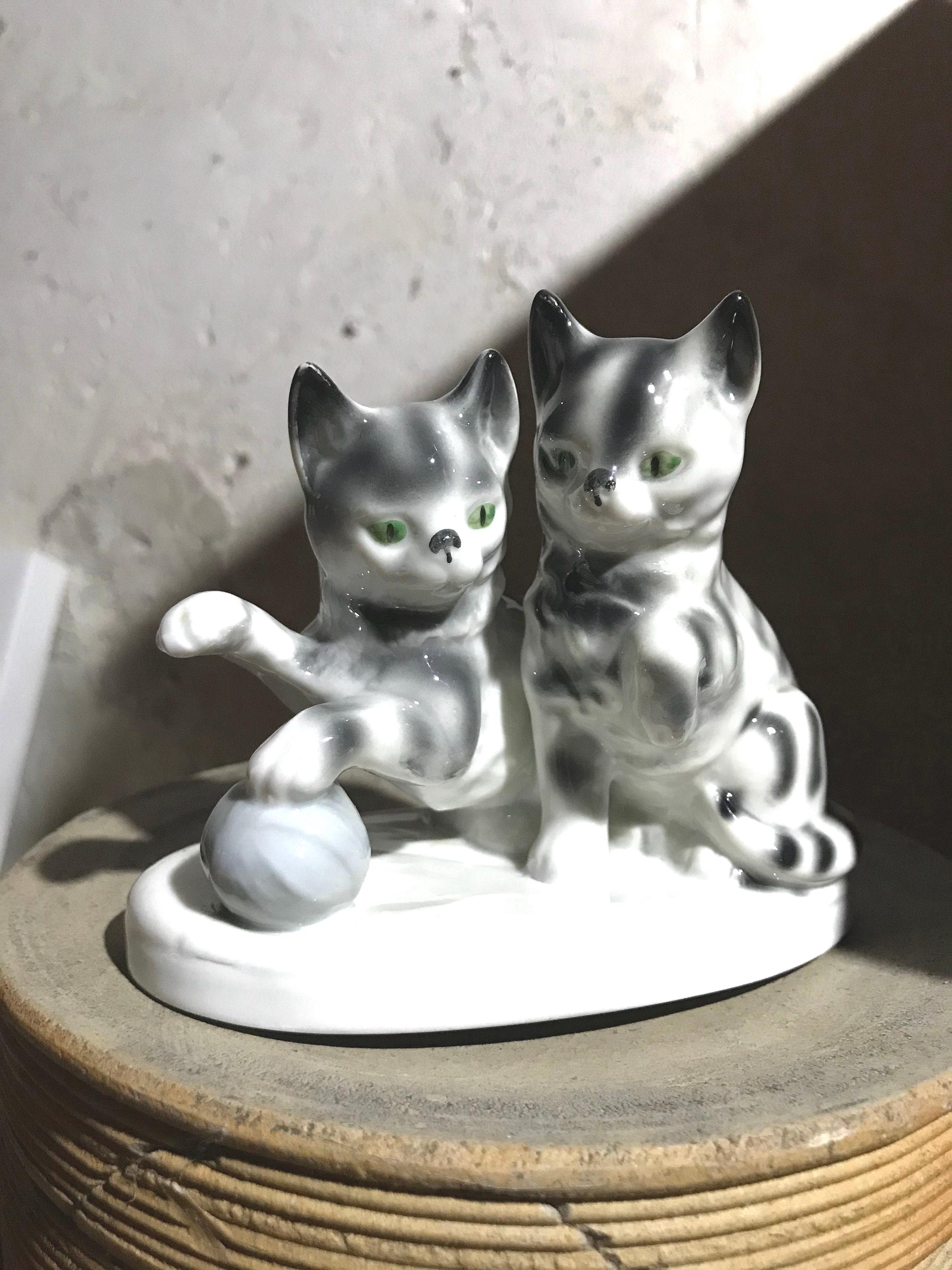 group of playing porcelain kittens Carl Scheidig Gräfenthal vintage circa 1935 Porzellan figurine