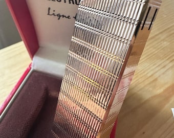 Vintage collectible lighter perfect condition Silver Match Ligne Haute gold plated retro guilloche pattern stylish luxury item Feuerzeug vergoldet