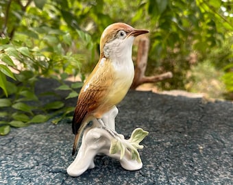 German polychrome porcelain nightingale bird figurine signed Karl Ens Saxony Lauscha Meissen Dresden