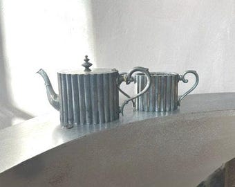 old English teapot and sugar bowl set rare art nouveau teapot sugarpot Jugendstil Teekanne Metall Zuckerdose Britannia Metall