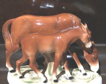 large porcelain figurine horses Sitzendorf Porzellanmanufaktur pair mare and foal vintage