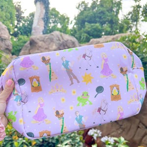Kosmetyczka Disney Princess - Torba Roszpunka Zaplątana Torba - Torba na wakacje Disney. Torba podróżna Disney. Torba Księżniczki. Kosmetyczka Roszpunka.