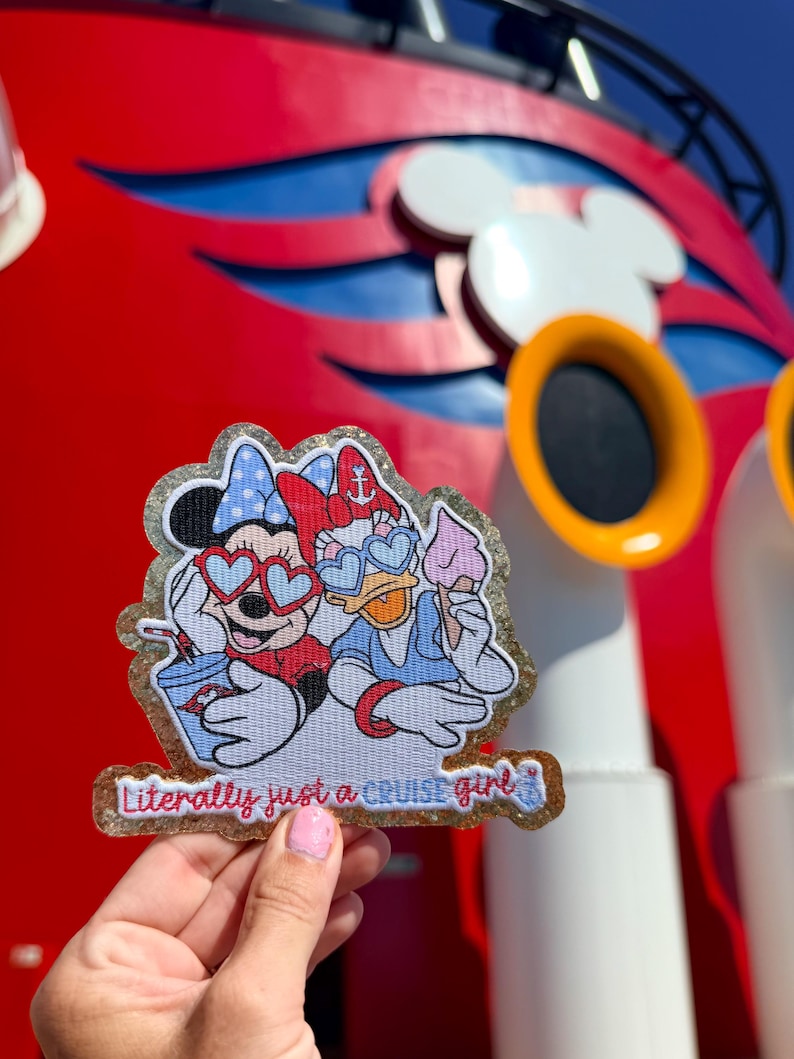 Naszywki Disney Cruise. Naszywki do prasowania Disney Cruise Line. Naszywka z logo Disney Cruise, naszywka z kotwicą Myszki Minnie na nylonowe torby. Naszywka Disney Wish. zdjęcie 14