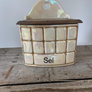 Ceramic salt box, wall-mounted, wooden lid