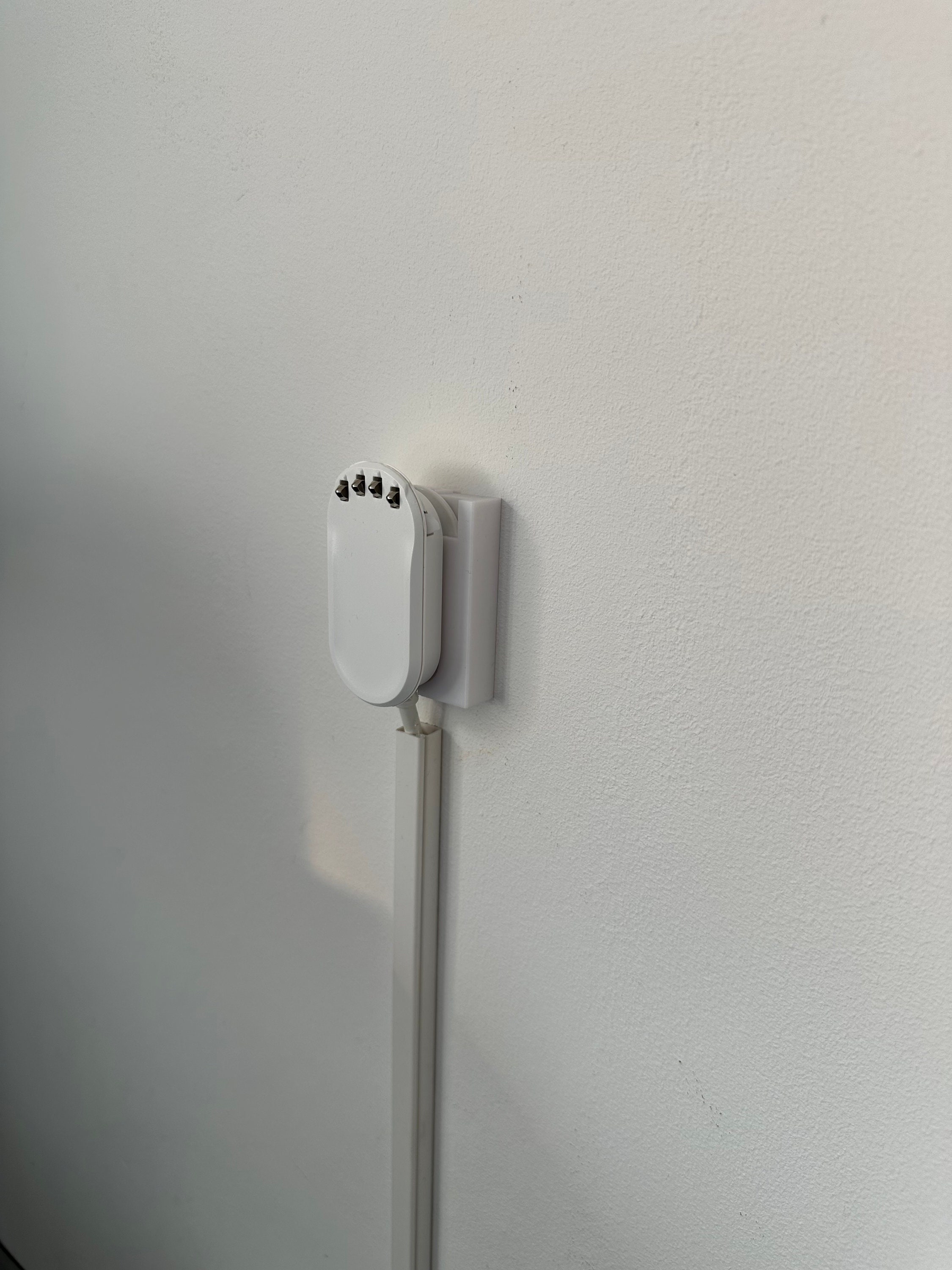 Supporto Da Parete Per Vorwerk Folletto VK7 – Accessorio In PLA Ecologico Per Aspirapolvere A Batteria, Montaggio Salvaspazio E Ordinato