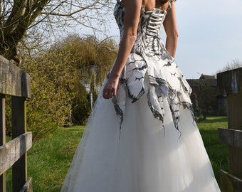 Butterfly dress hand-sewn two-piece corsage Gothic bride