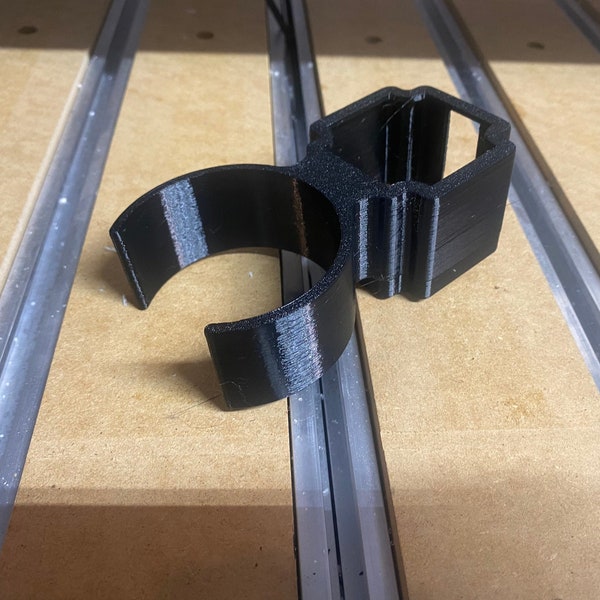 Shapeoko vacuum hose support