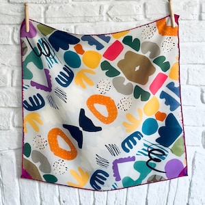 Exquisite Handcrafted Silk Scarves - Luxury Women's Fashion Accessories - Unique Gifts
