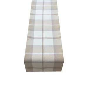 Plaid écossais effet laine beige naturel Balmoral accessoires de maison entièrement doublés de table / écharpe de lit / chemin de mariage