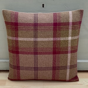 Balmoral Heather beige moss green cosy wool effect tartan plaid tweed check home accessories Country throw cushion cover/sham pillowcase