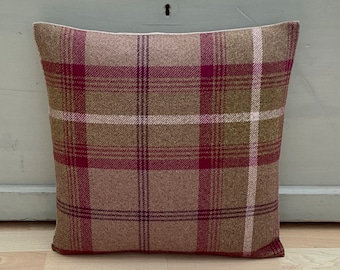 Handmade Balmoral Tartan Plaid Tweed Cushion Cover: Heather Beige