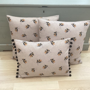 Large Bumble queen Bees also pompom trim option Black Yellow Beige linen country home accessories throw cushion cover/sham Pillowcase