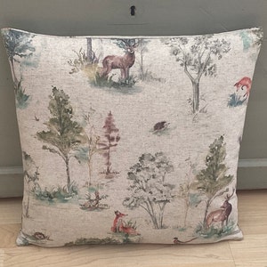 Funda de cojín/funda de almohada rústica de lino con diseño de animales del bosque, ciervos, zorros, conejos, faisanes y aves de caza, hecha a mano