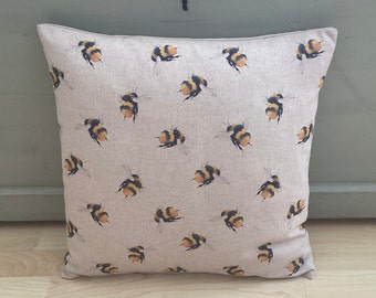 Handmade Bumble Bee Linen Cushion Cover: Country Home Decor