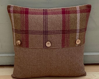 Extra large 24" x 24" Balmoral Heather Tartan plaid tweed check Button trim Country cushion cover