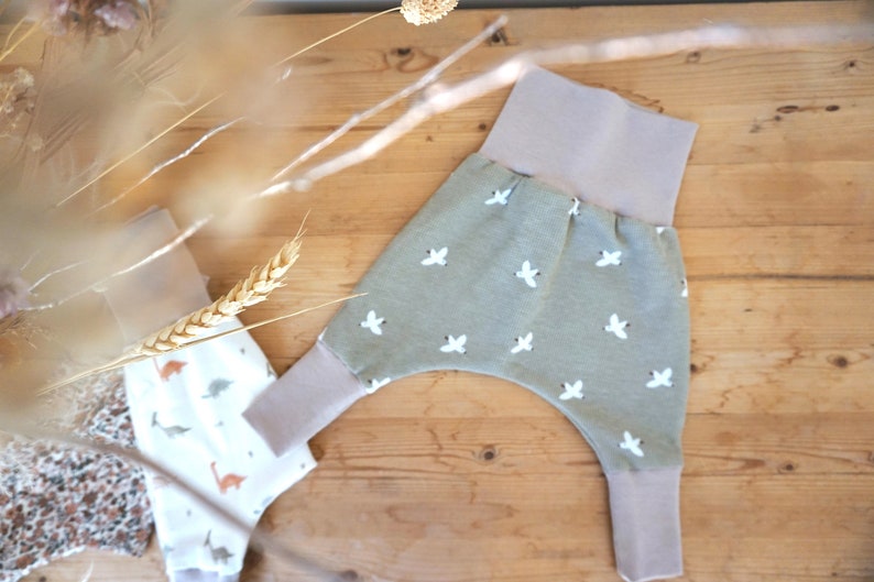 Sarouel évolutif bébé pantalon nouveau-né mixte oiseau blanc vert de gris image 1