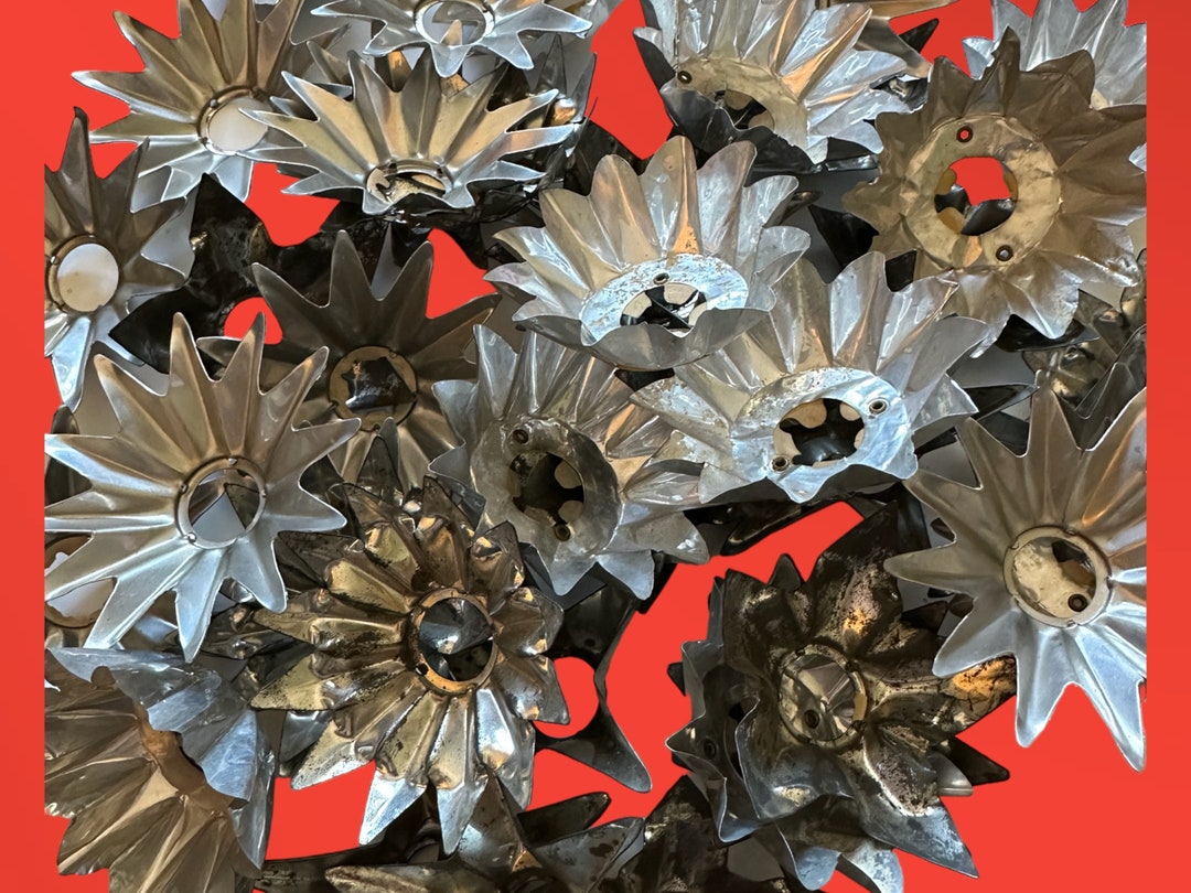 Vintage Christmas Tree Light Reflectors Set of 6 1940s50s Tin Flower