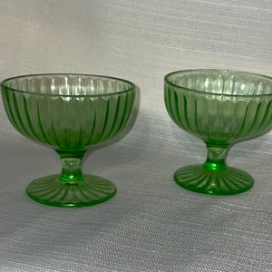 Uranium Pedestal Sherbet Dessert Cups