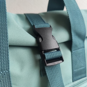 Rolltop Rucksack personalisiert 100 % recyceltes Polyester Bild 2