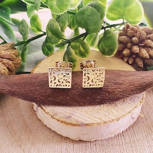 Gold Square Earrings, 8 Carat Square Geometric Earrings. Modern art jewelery