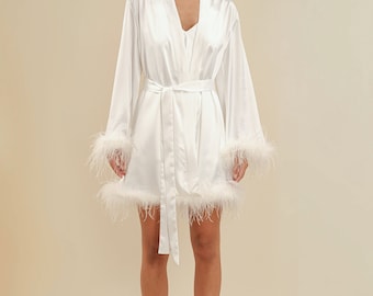 Feather Robe With Train, Luxury Bridal Robe, Boudoir Robe, Wedding Day Bride Robe, Feathered Robe,