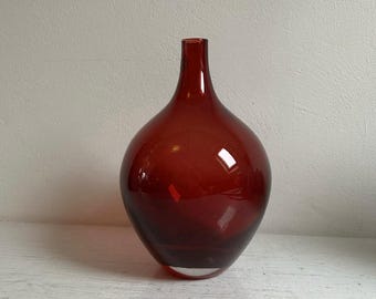 Johanna Jelinek　花瓶 IKEA Salong 花瓶、Johanna Jelinek デザイン、白い曇りガラス - Etsy 日本