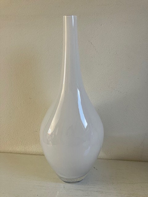 Johanna Jelinek　花瓶 IKEA Salong 花瓶、Johanna Jelinek デザイン、白い曇りガラス - Etsy 日本