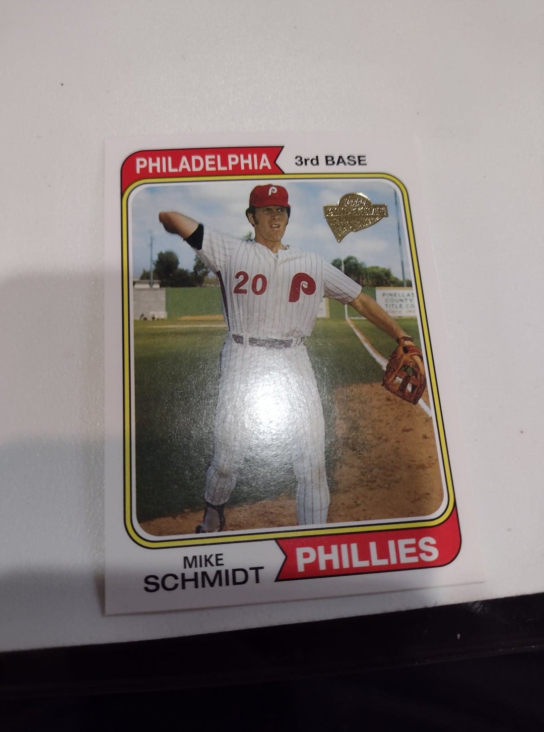2004 Topps Card 20 Mike Schmidt Phillies 3rd Base in Great 